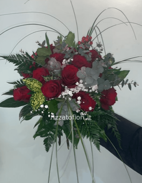 Bouquet di rose rosse.