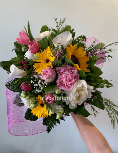 Bouquet di fiori misti.